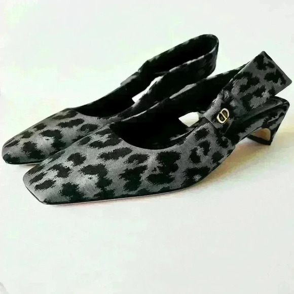 NEW! Christian Dior Mizza Slingback Snow Leopard Slingbacks - Picture 2 of 11